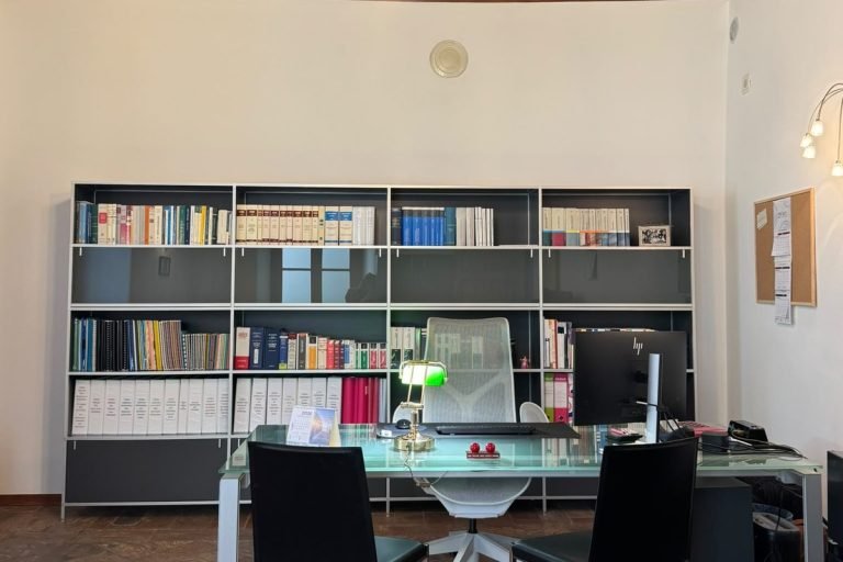 Ufficio operativo dello Studio Notarile Federica Greco a Tirano